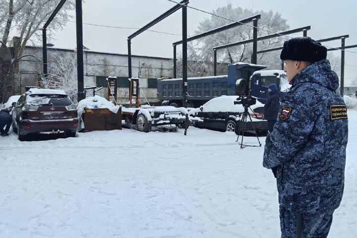 У попавшегося пьяным жителя Абакана конфисковали в доход государства Лексус RX350